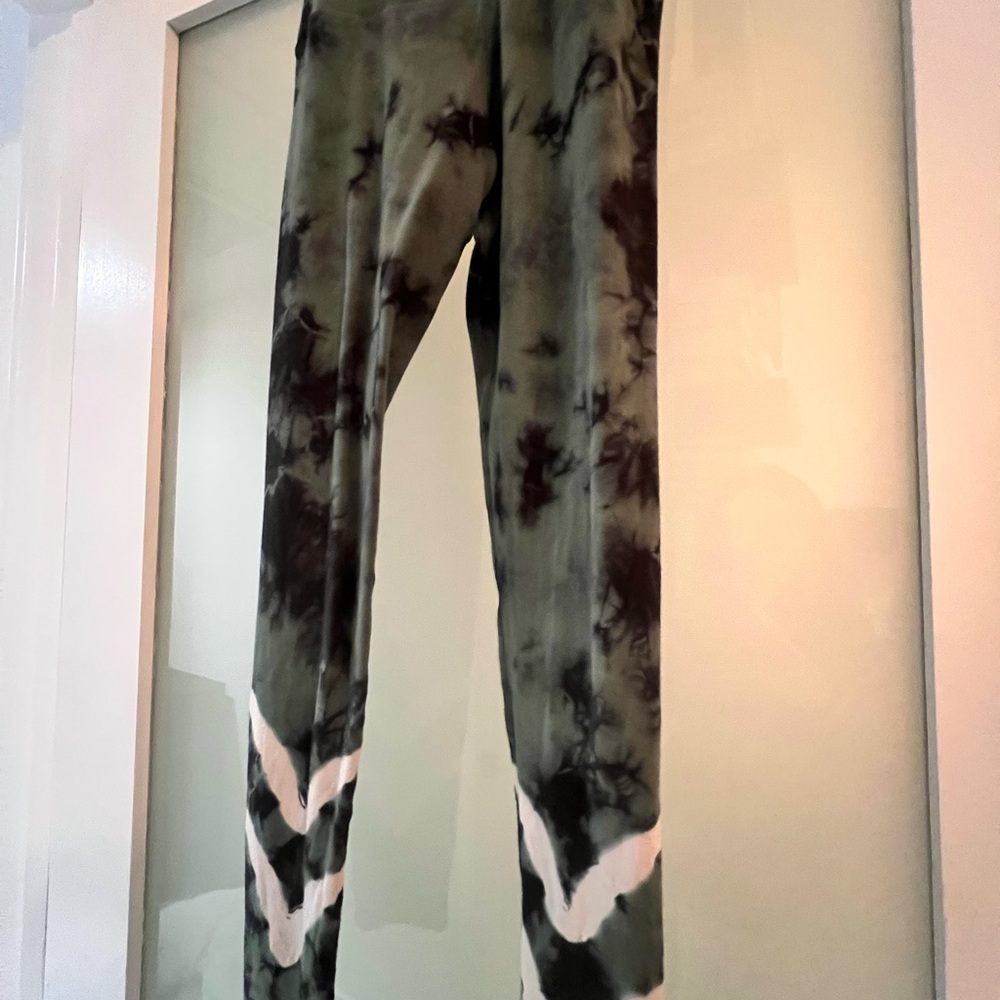 Electric & Rose Sunset Tie-Dye Leggings from Revolve Green and White Size XS